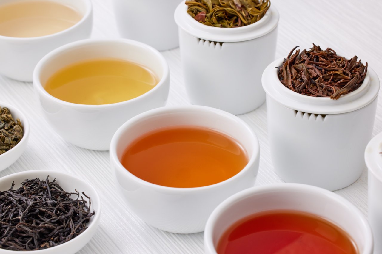 Four main types of Tea – White tea, Green tea, Oolong tea and black tea