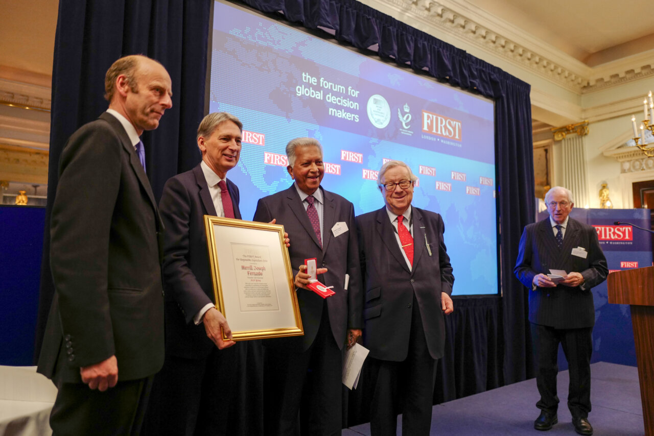 Merrill J Fernando honoured with Award for Responsible Capitalism.jpg